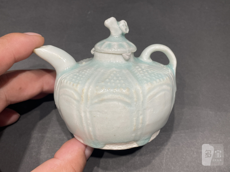 明 湖田窑并蒂莲水注 - 图2